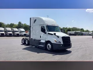2022 Freightliner Cascadia 126