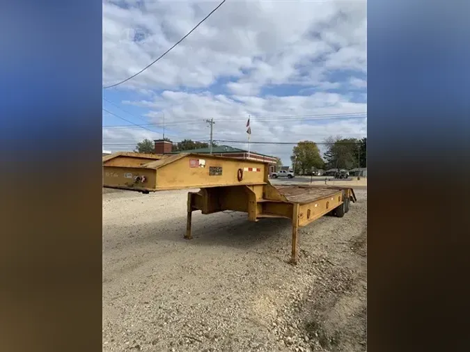 1980 BIRMINGHAM 25 TON LOWBOY