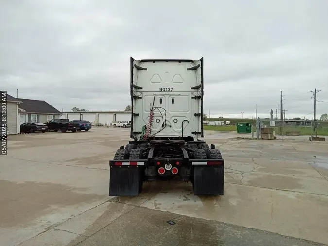 2020 Freightliner Cascadia