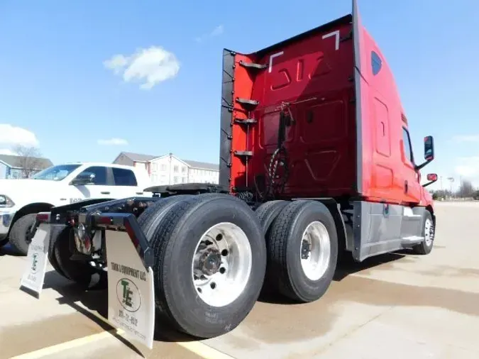 2020 Freightliner Cascadia