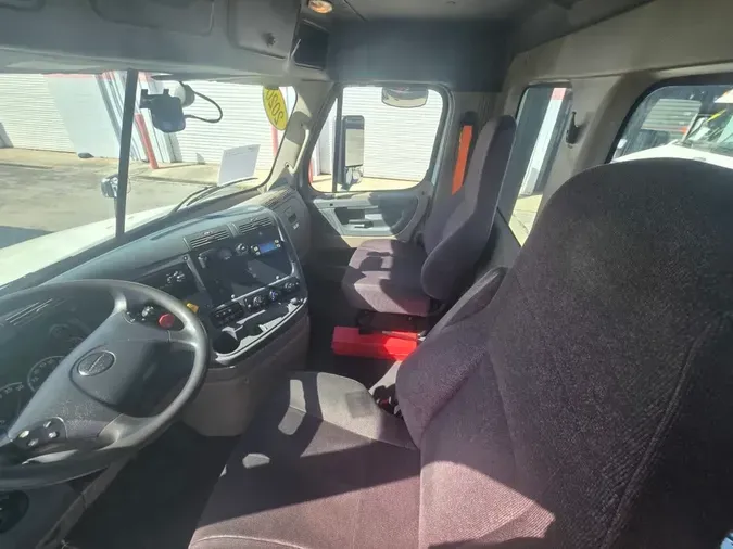 2020 FREIGHTLINER/MERCEDES CASCADIA 1250ca8e520dc92582e0adc15fea6111d0e