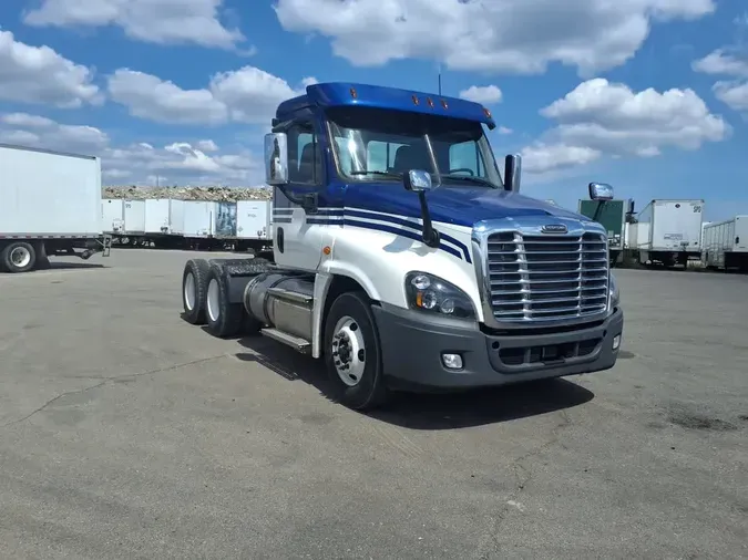 2020 FREIGHTLINER/MERCEDES CASCADIA 1250cab97de595ebd19ddf0a7ba896d3a04