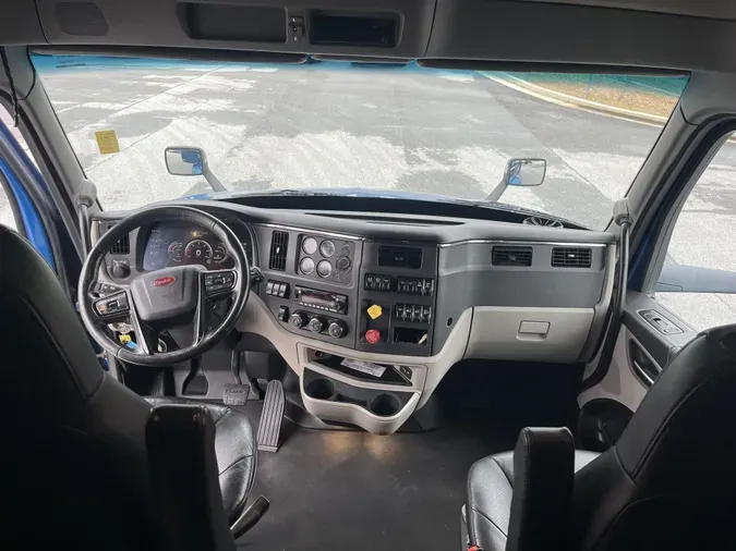 2023 Peterbilt 579
