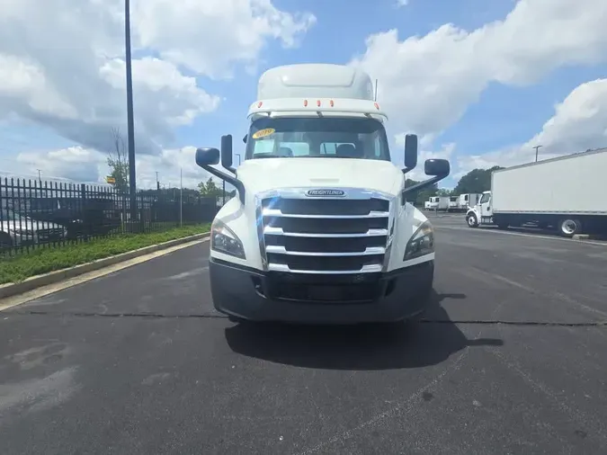 2019 FREIGHTLINER/MERCEDES NEW CASCADIA 116