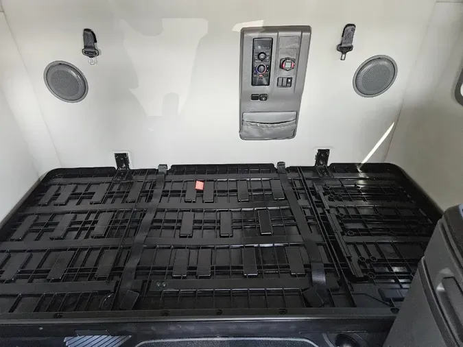 2020 VOLVO VNL64T760