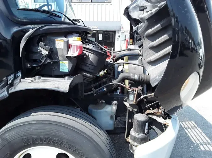 2020 FREIGHTLINER M2 106