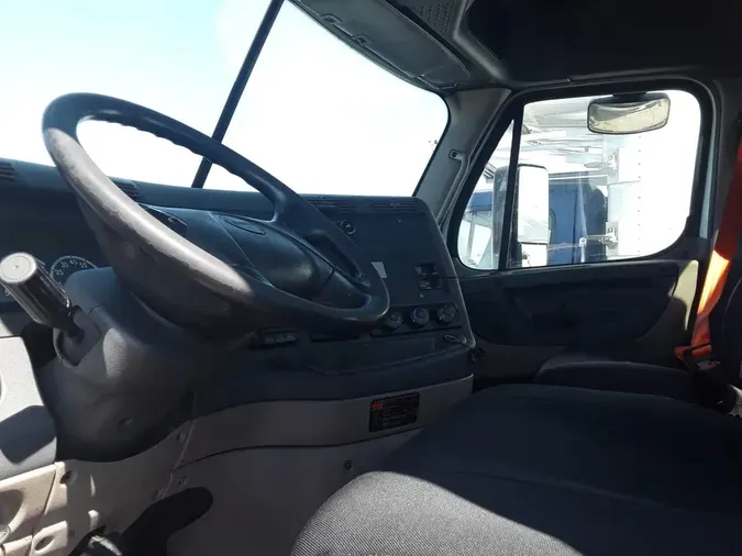 2020 FREIGHTLINER CASCADIA 125