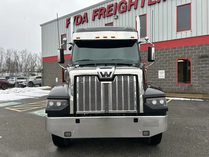 2024 Western Star 49X 72" Mid Roof