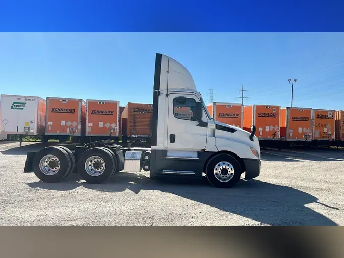 2020 Freightliner Cascadia 1260cc1aaef0dc39272da17cea37f23bfa2