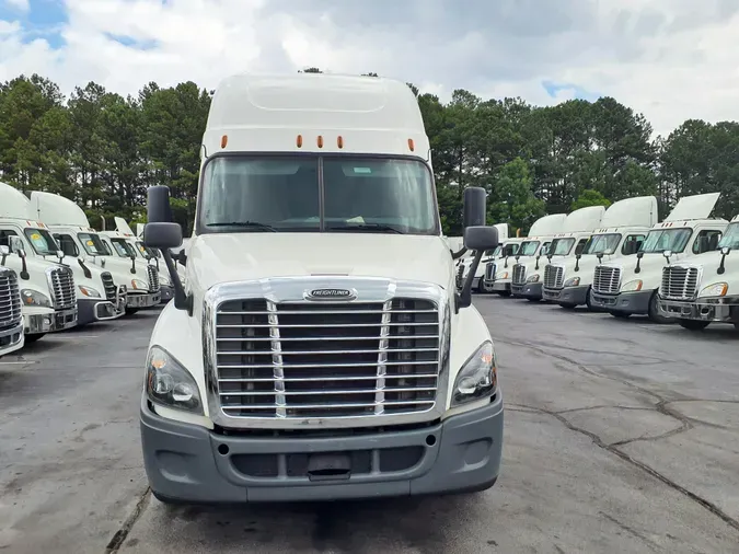 2019 FREIGHTLINER/MERCEDES CASCADIA 125