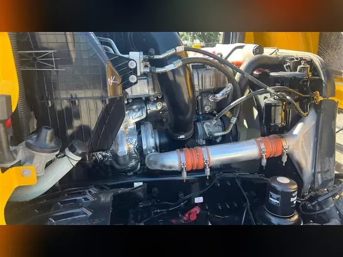 2020 FREIGHTLINER CA126