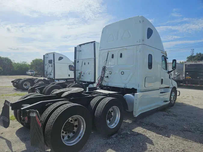 2021 FREIGHTLINER/MERCEDES NEW CASCADIA PX12664