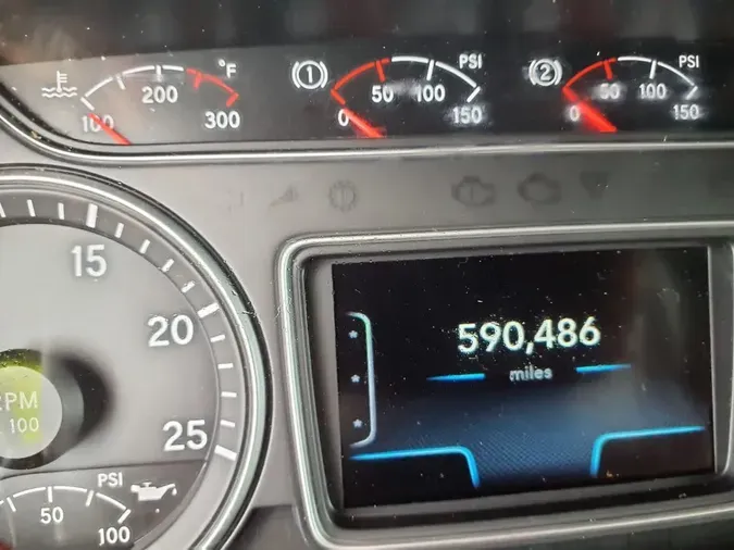 2020 NAVISTAR INTERNATIONAL LT625 SLPR CAB