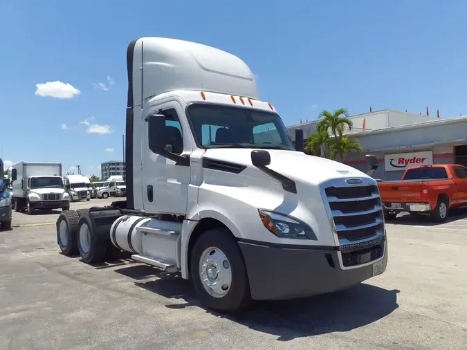 2020 FREIGHTLINER NEW CASCADIA PX12664
