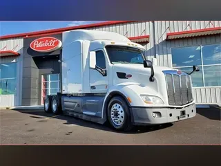 2017 PETERBILT 579