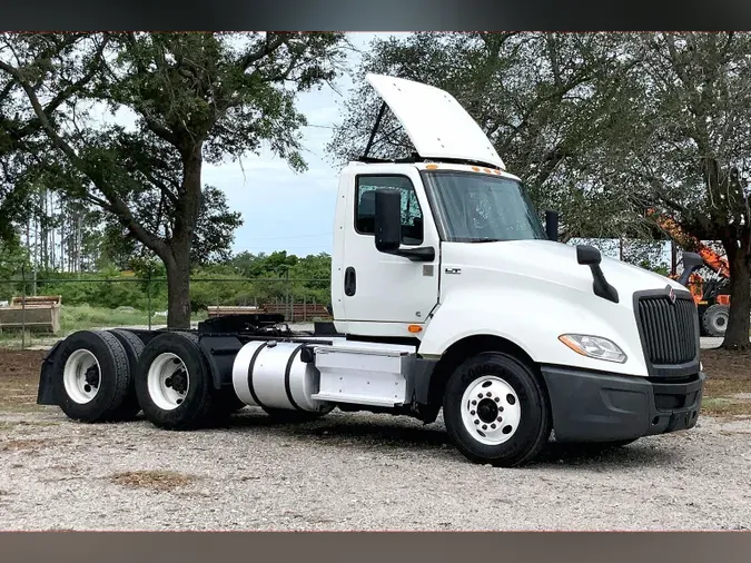 2021 INT LT625 6x40cce9667ed25be9b2cd2c27701378744