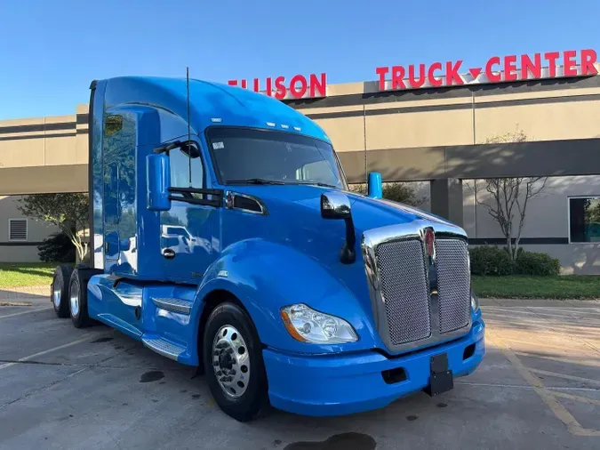 2022 Kenworth T680