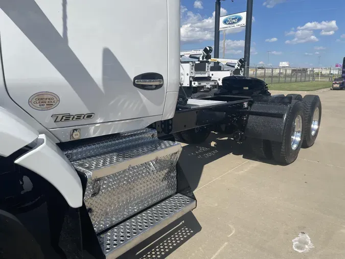 2020 Kenworth T880