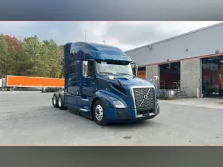 2022 Volvo VNL860