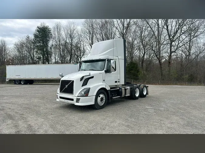 2015 Volvo VNL300