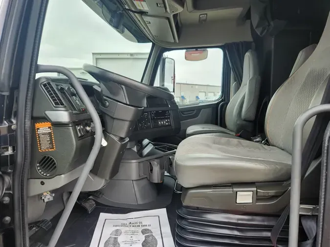 2024 VOLVO VNL64T8600cdb64440dbf4bc2a7161f844ea7931a