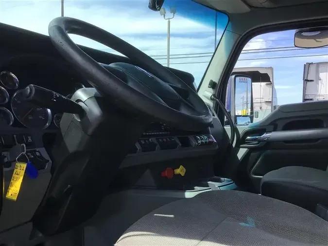 2022 KENWORTH T680