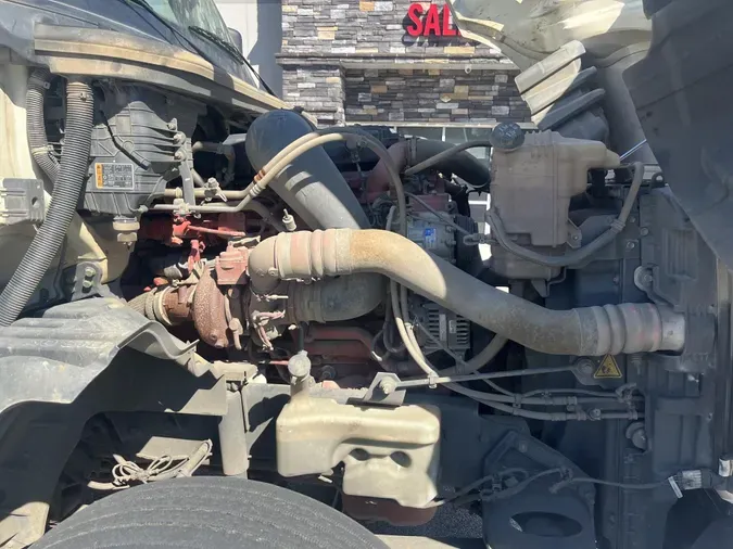 2023 International LT625