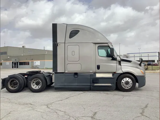 2021 Freightliner Cascadia