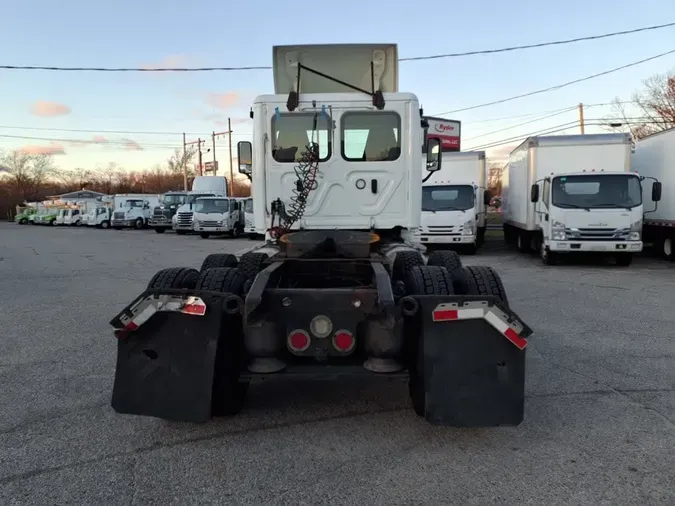 2019 FREIGHTLINER/MERCEDES CASCADIA 1250cec180f3b2ef7c2140c47f1d6774507