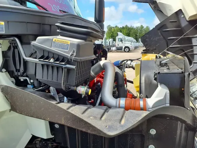 2018 NAVISTAR INTERNATIONAL 4300