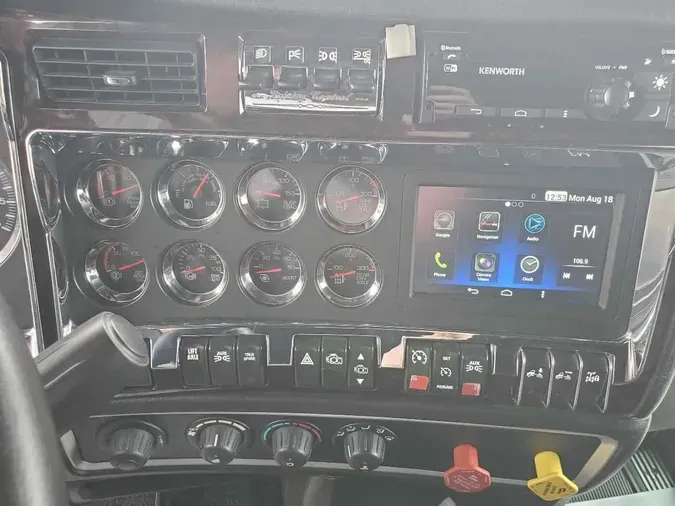 2019 KENWORTH W900
