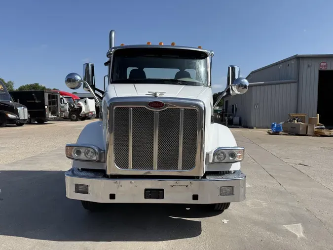 2020 Peterbilt 567