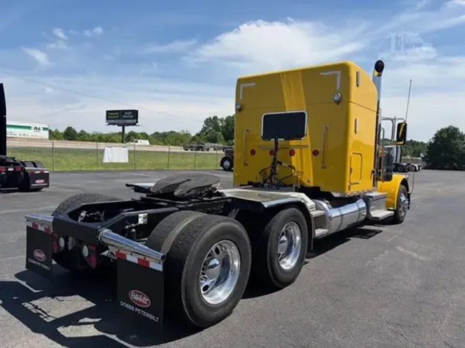 2023 PETERBILT 389