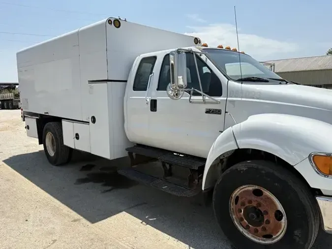 2010 FORD F750 SD