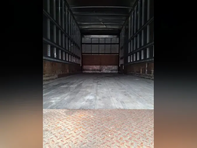 2019 FREIGHTLINER/MERCEDES M2 106