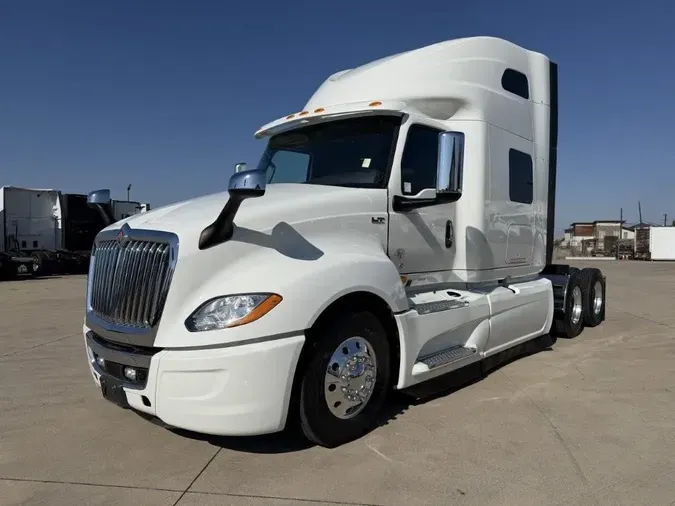 2023 International LT6250cfa0279b944c88d1670389cef05ea52