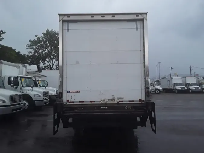 2018 FREIGHTLINER/MERCEDES M2 106