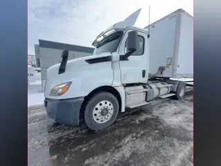 2019 FREIGHTLINER/MERCEDES NEW CASCADIA 126