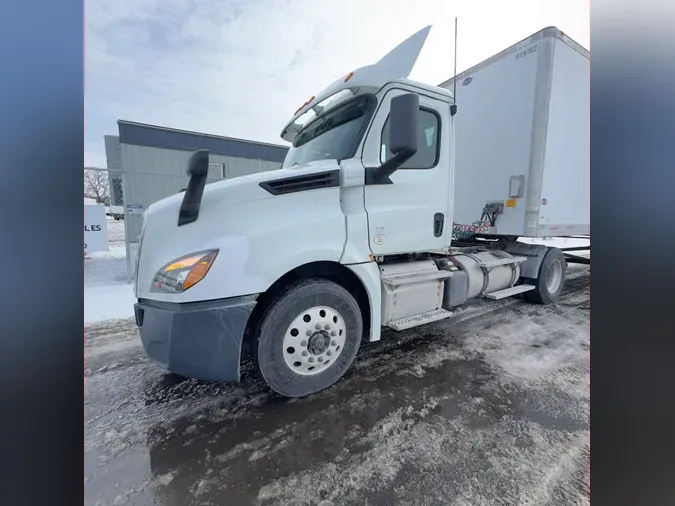 2019 FREIGHTLINER/MERCEDES NEW CASCADIA 1260cfdf9bf4ddcf875c91f44658d73990f