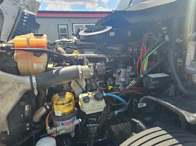 2019 FREIGHTLINER CASCADIA 125