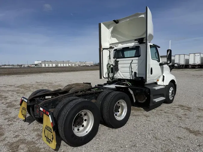 2021 International LT625