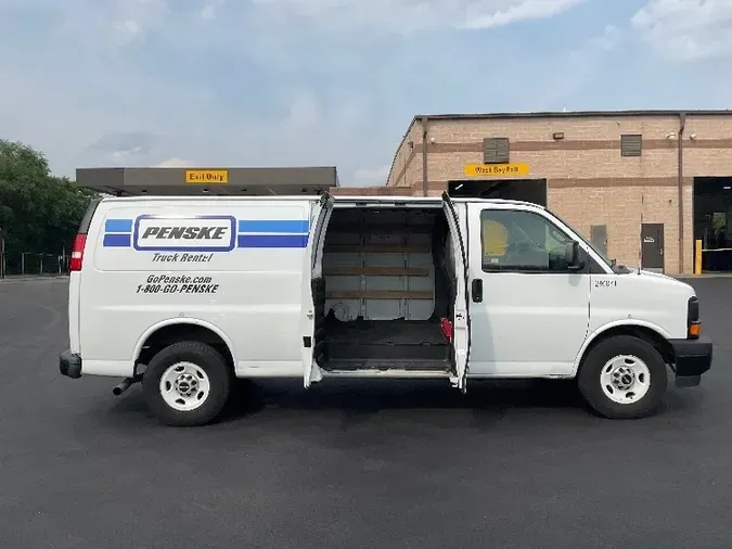 2017 GMC G23705