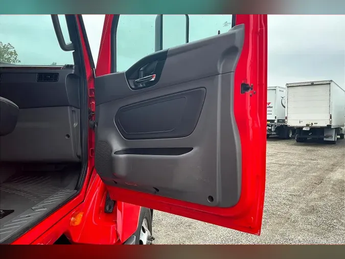 2021 INT LT625 6x4
