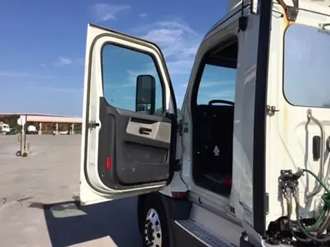 2019 Freightliner Cascadia