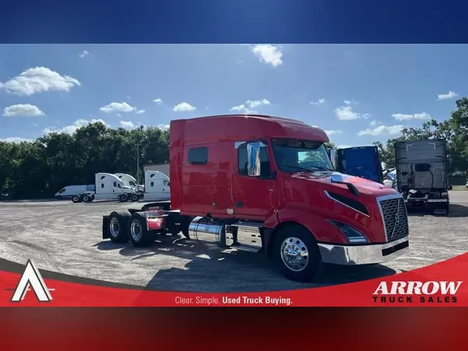 2021 VOLVO VNL740
