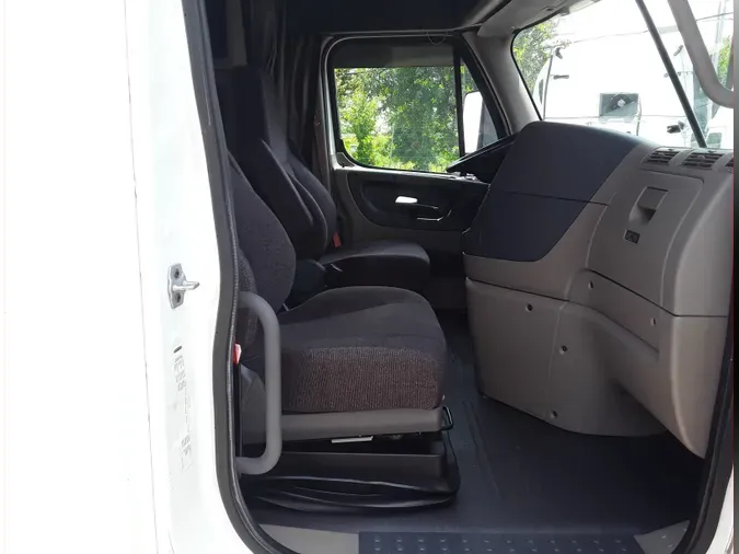 2018 FREIGHTLINER/MERCEDES CASCADIA 125