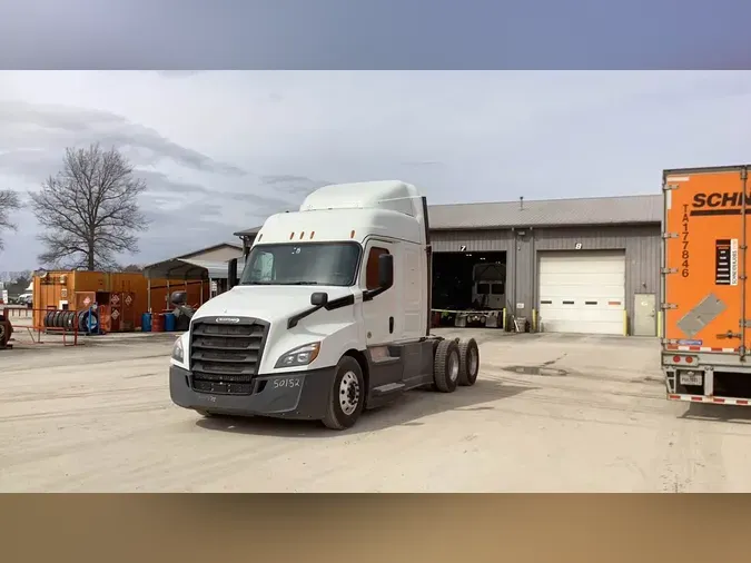 2020 Freightliner Cascadia