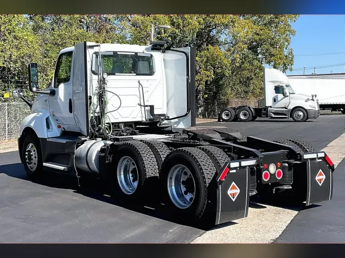 2021 INT LT625 6x4