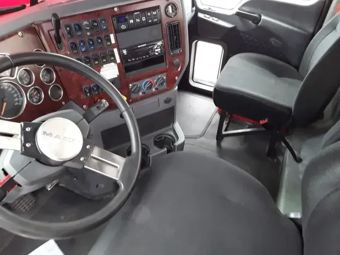 2018 MACK TRUCKS, INC. CHU613