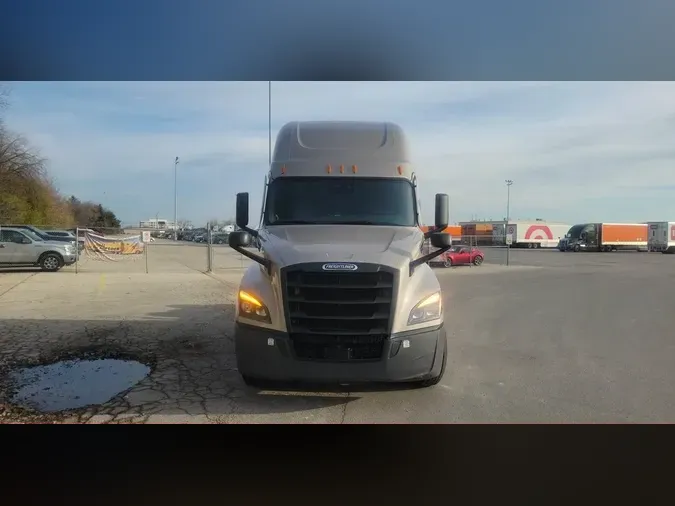 2022 Freightliner Cascadia